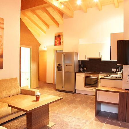 אישגל Alaska Appartment מראה חיצוני תמונה