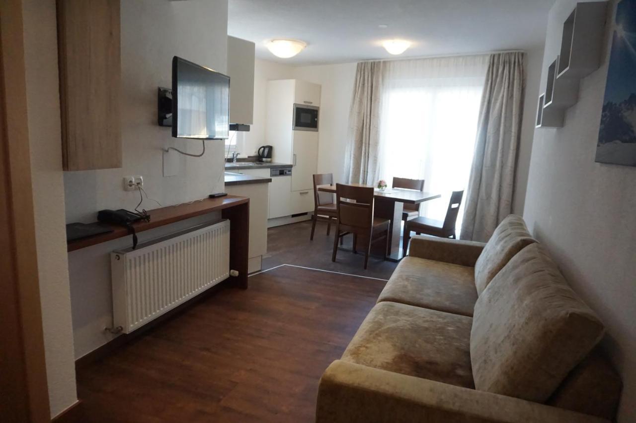 אישגל Alaska Appartment מראה חיצוני תמונה