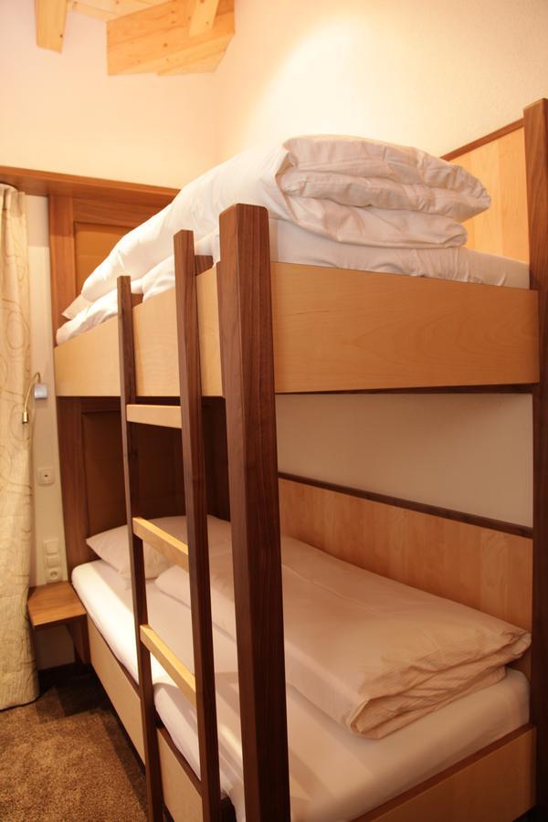 אישגל Alaska Appartment מראה חיצוני תמונה